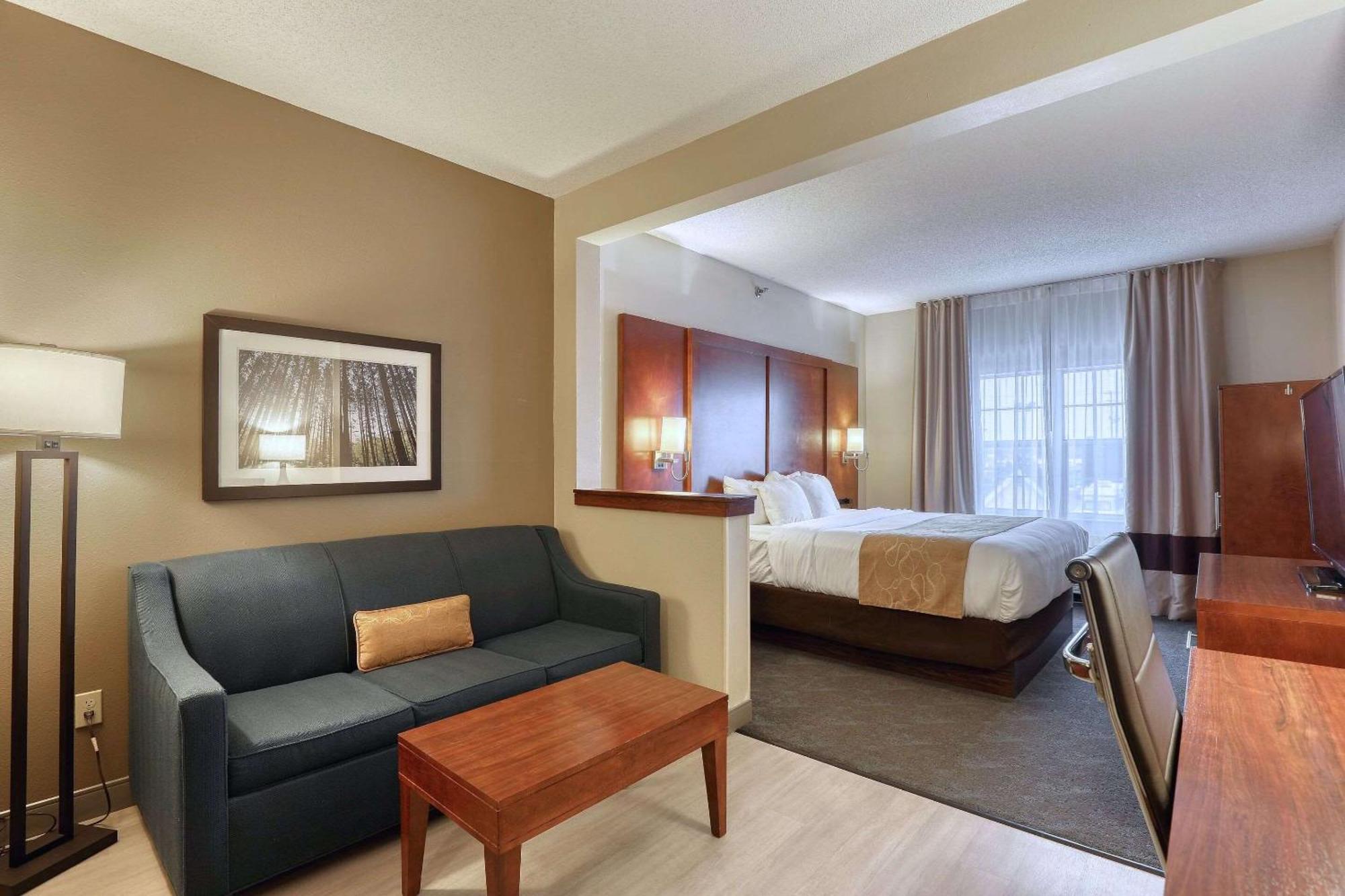 Comfort Suites Appleton Airport Eksteriør billede