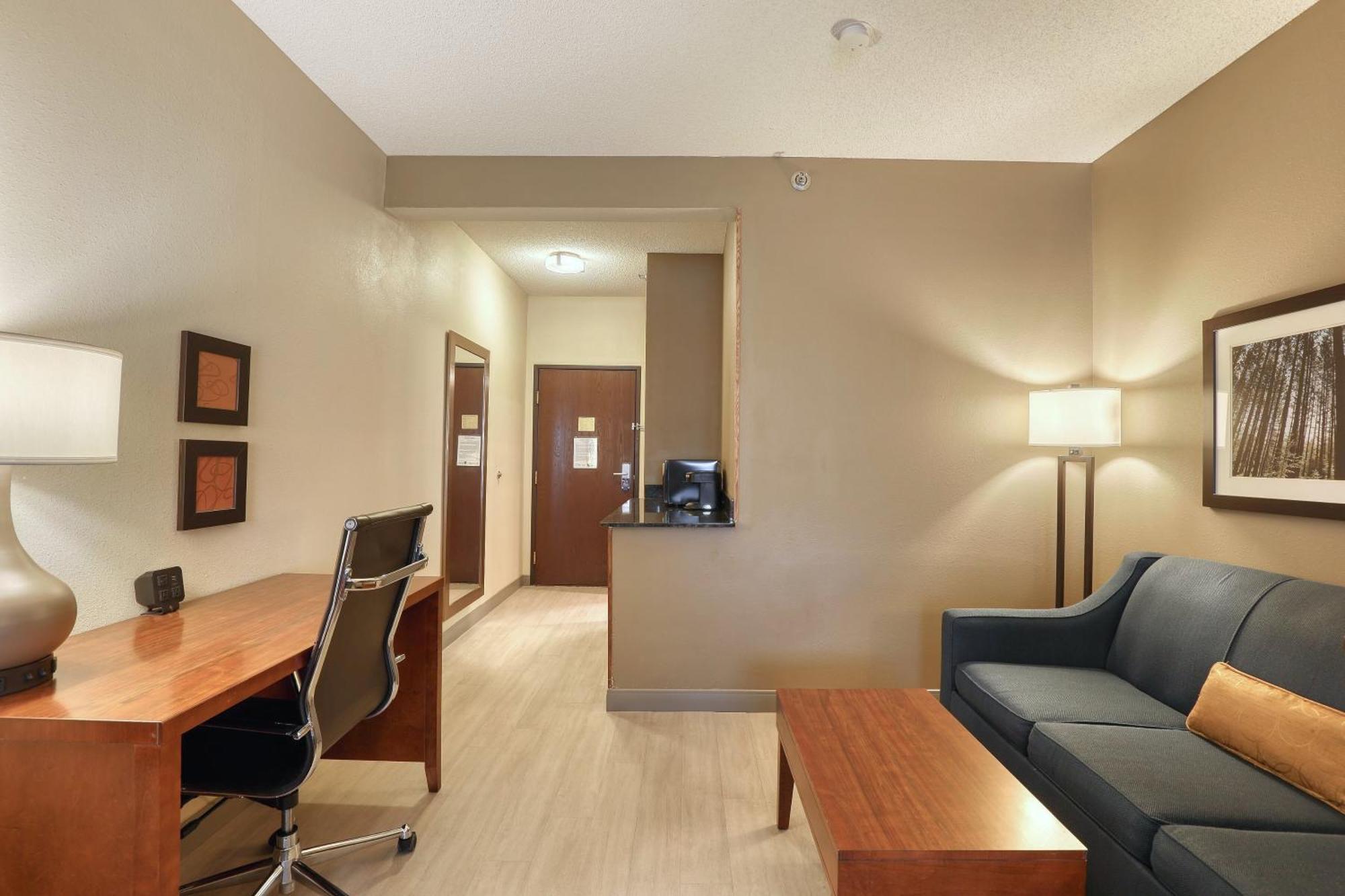 Comfort Suites Appleton Airport Eksteriør billede