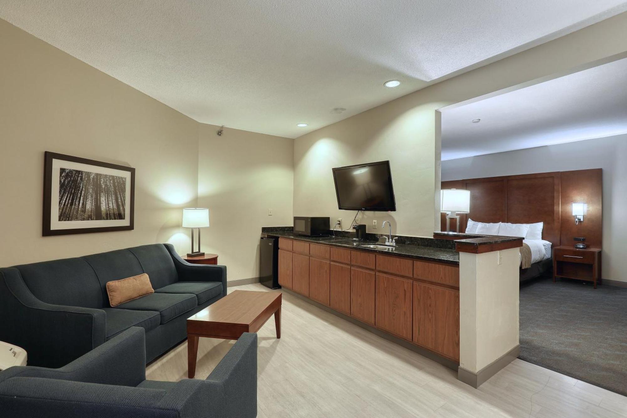 Comfort Suites Appleton Airport Eksteriør billede