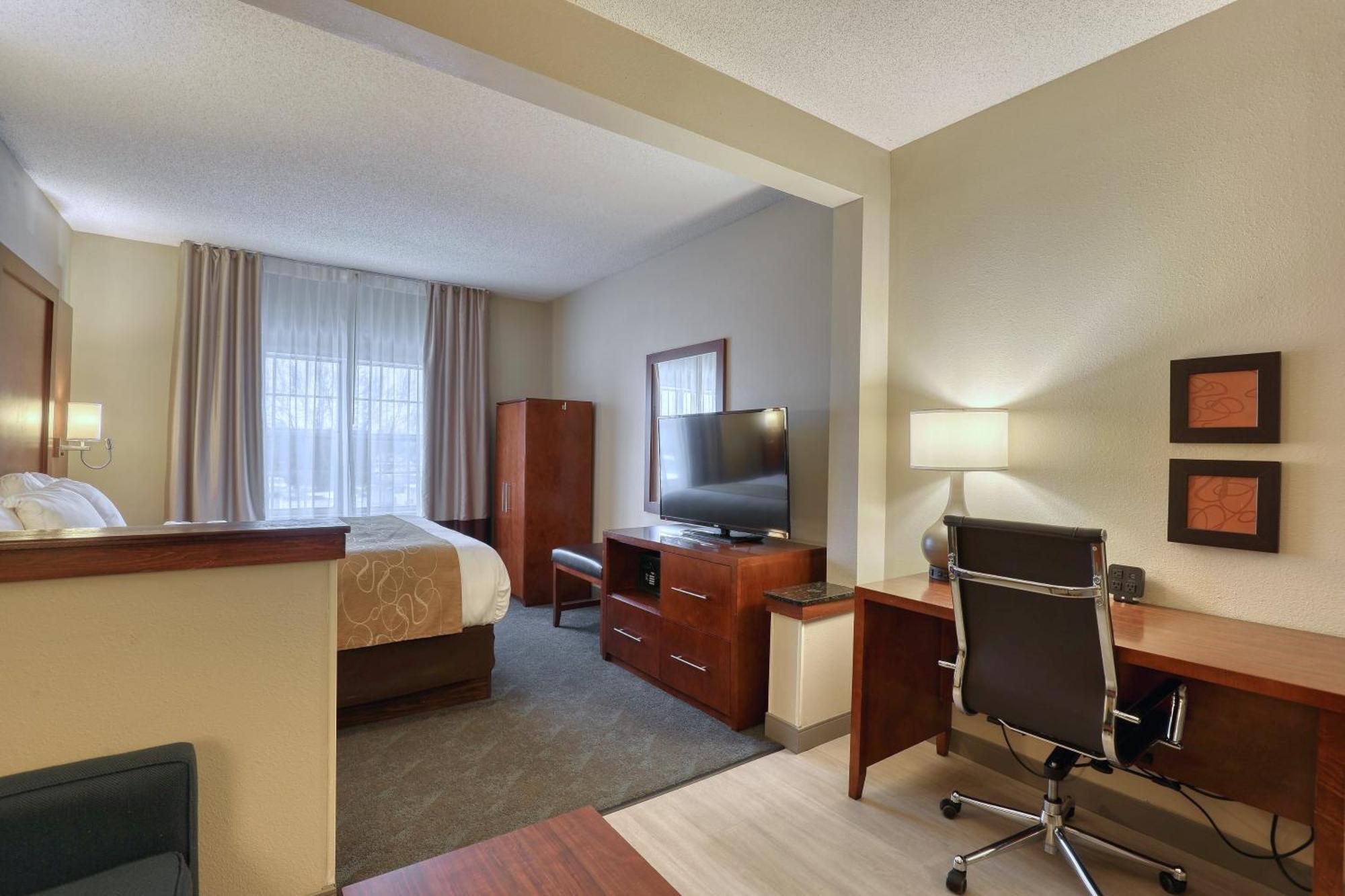Comfort Suites Appleton Airport Eksteriør billede