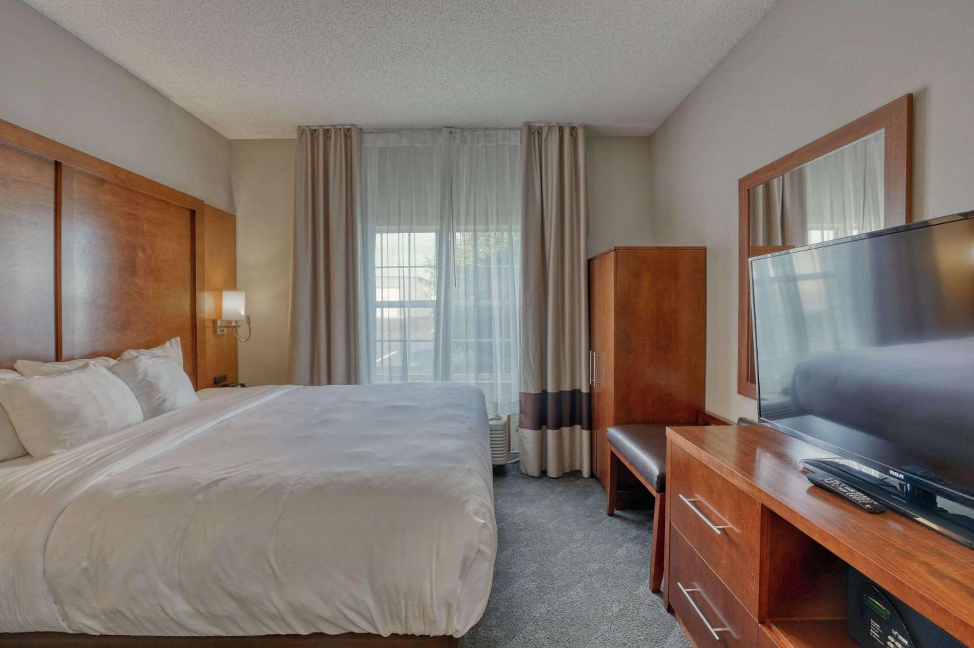 Comfort Suites Appleton Airport Eksteriør billede