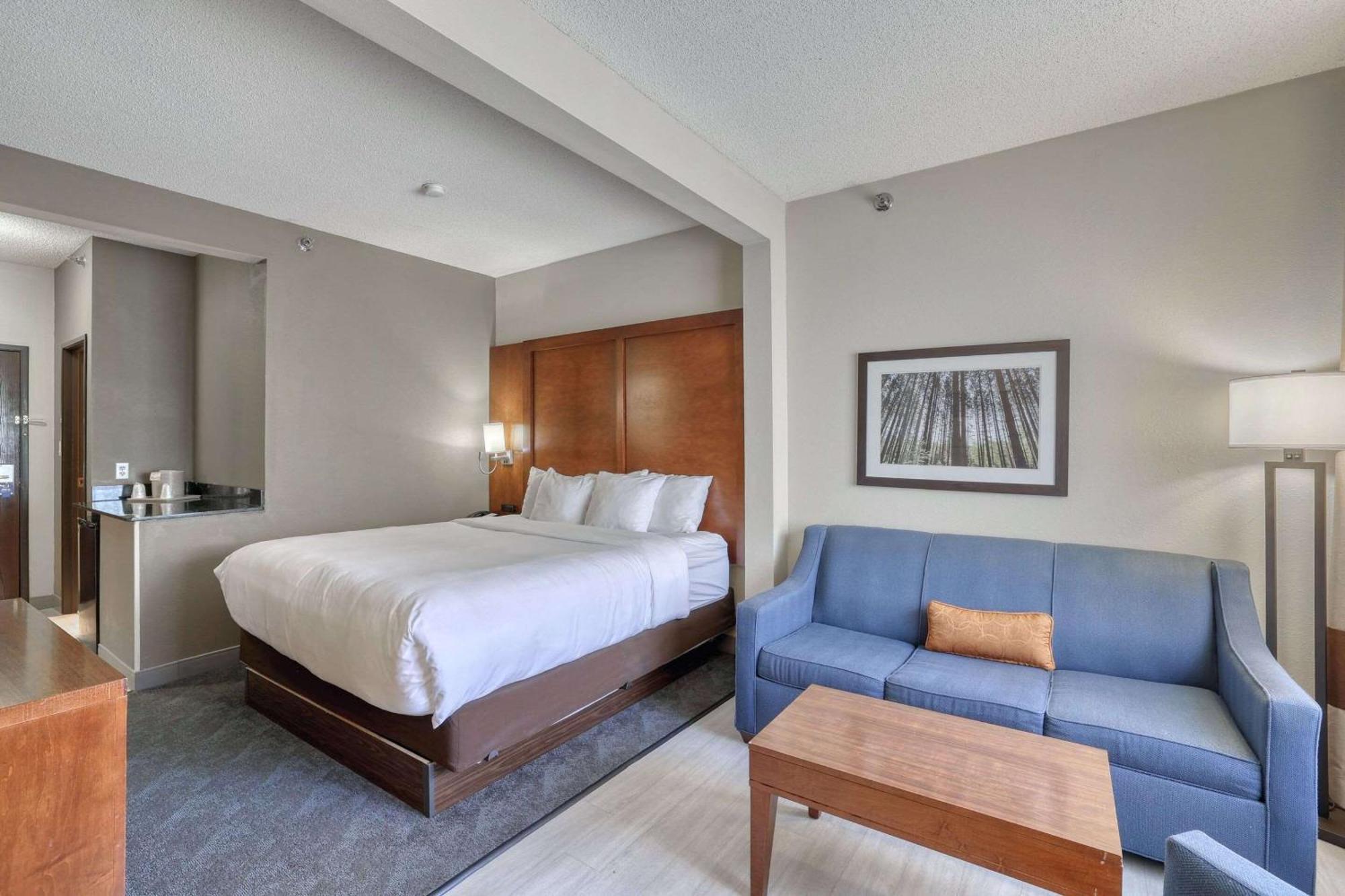 Comfort Suites Appleton Airport Eksteriør billede