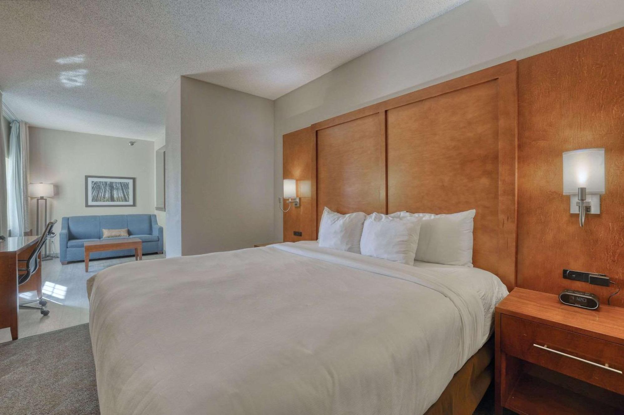 Comfort Suites Appleton Airport Eksteriør billede