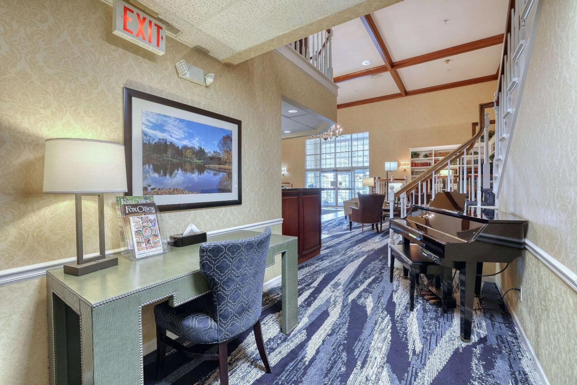 Comfort Suites Appleton Airport Eksteriør billede