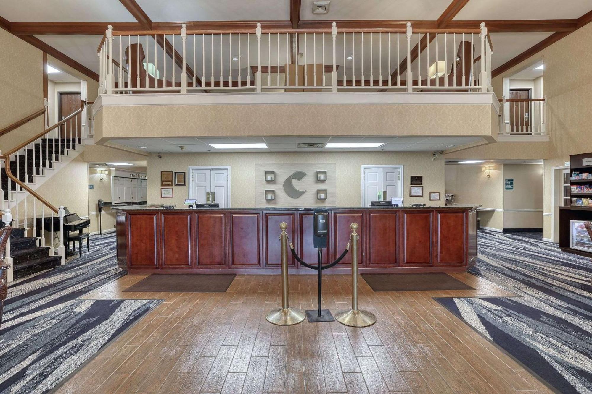 Comfort Suites Appleton Airport Eksteriør billede